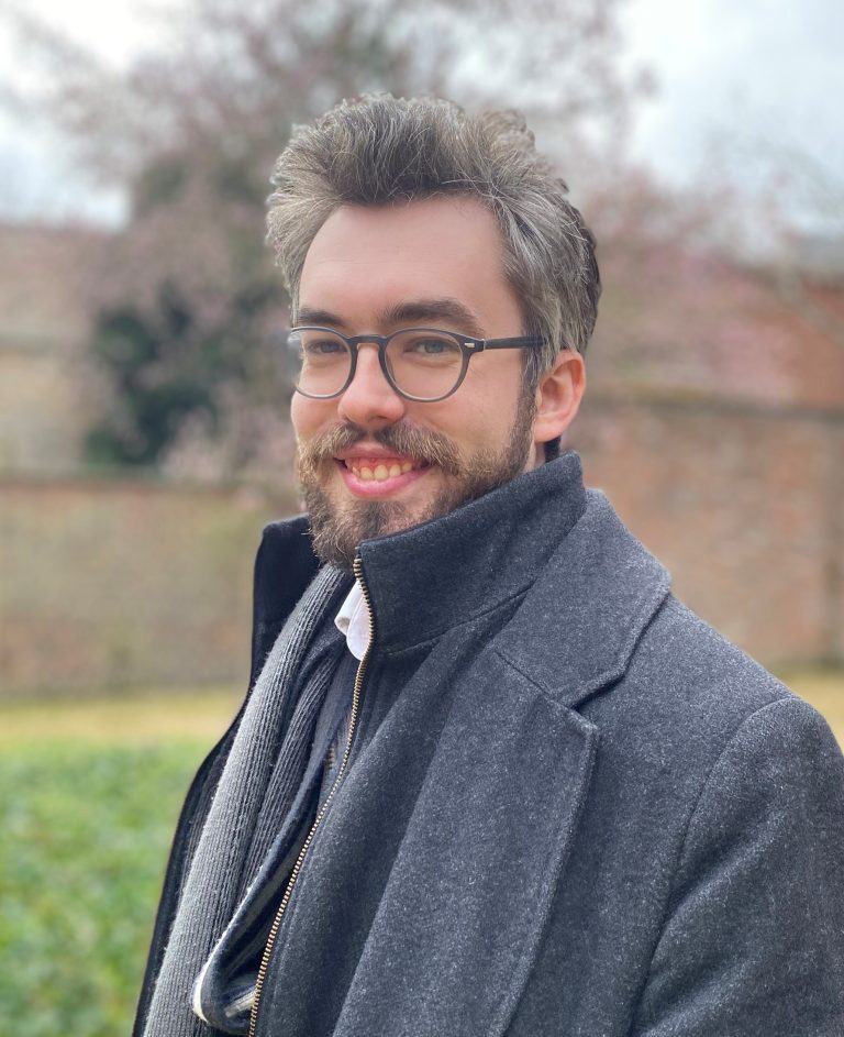 Thibaut Photo officielle 350 450 768x943